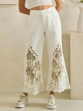 Oli & Hali Cream Palm Tree Embroidered Wide Leg Jeans Eyelet Cutwork Ankle Crop